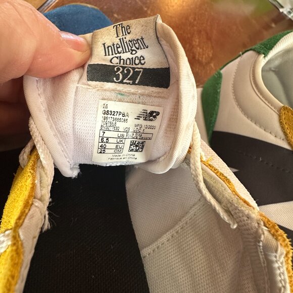 New Balance 327 Shoes Mens Size 7 Suede Running Athletic MS327PBA Sneakers - Picture 12 of 15